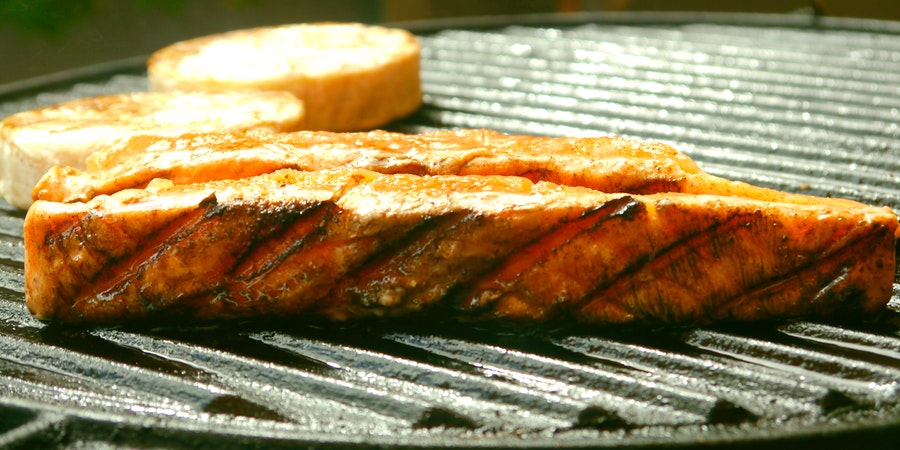 How To Stop Meat And Fish From Sticking To The Grill